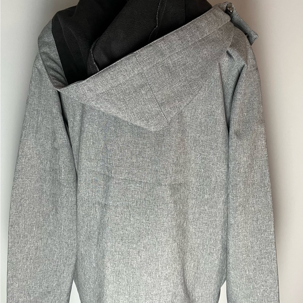 Indianapolis Colts jacket - Brand new with tags - Size: Medium - Picture 4 of 8